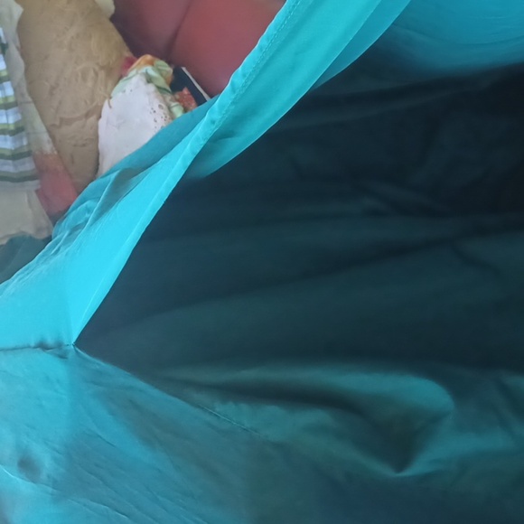 Vera Wang White Emerald Green Maxi Gown, one shoulder,  belted, front slit - Picture 11 of 12